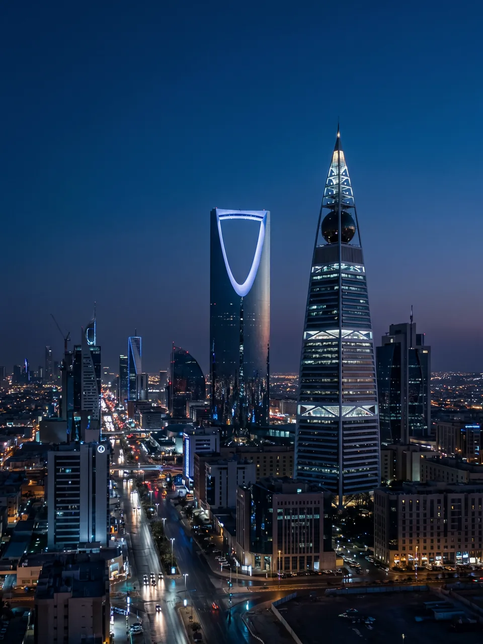 أفق الرياض، حي العليا التجاري